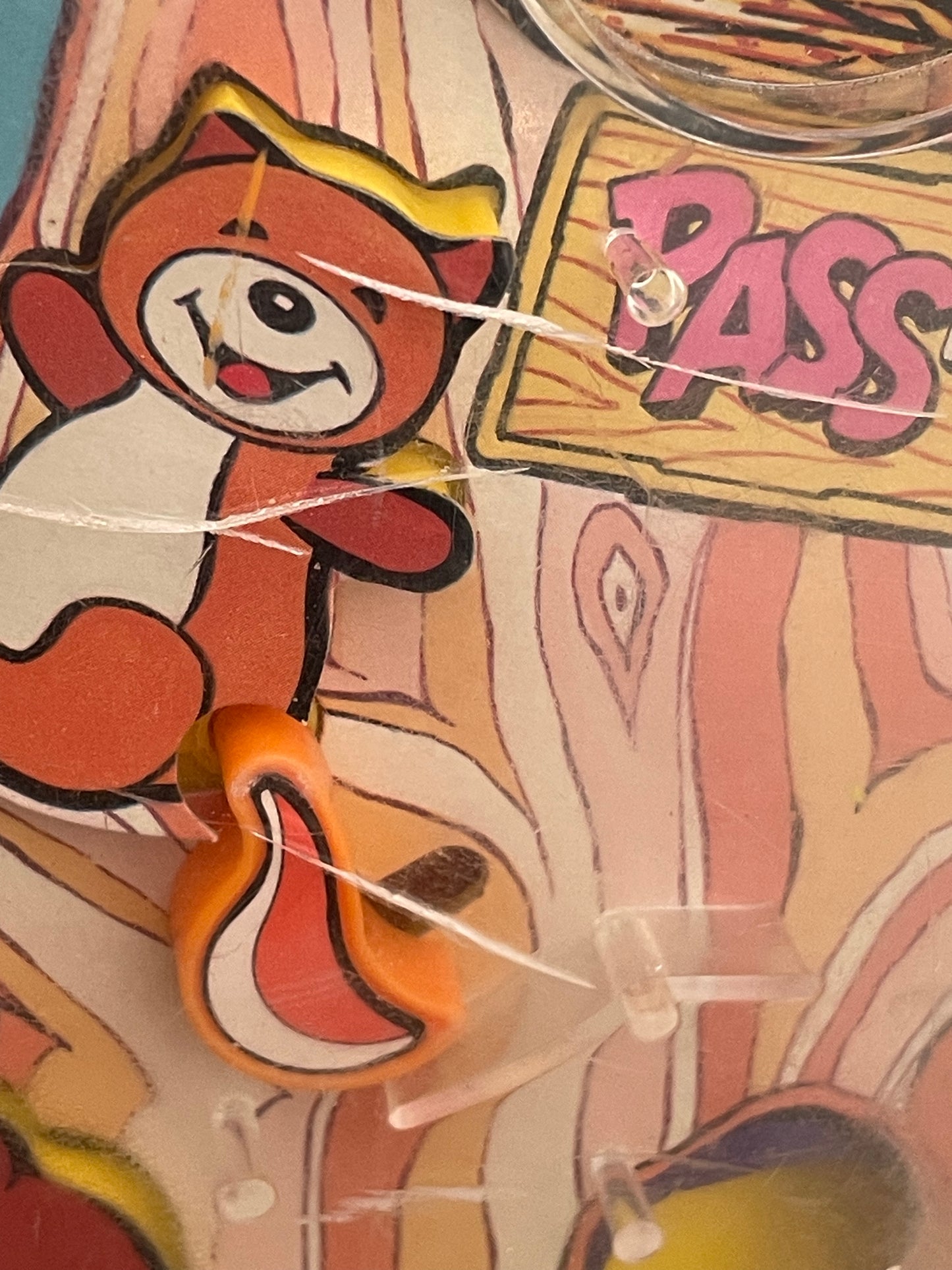 Pass the Nuts Vintage Flipper Game #101844