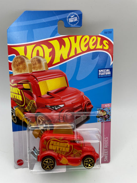 Hot Wheels - Fast Foodie #59 4/5 Roller Toaster Red 2023 #103253