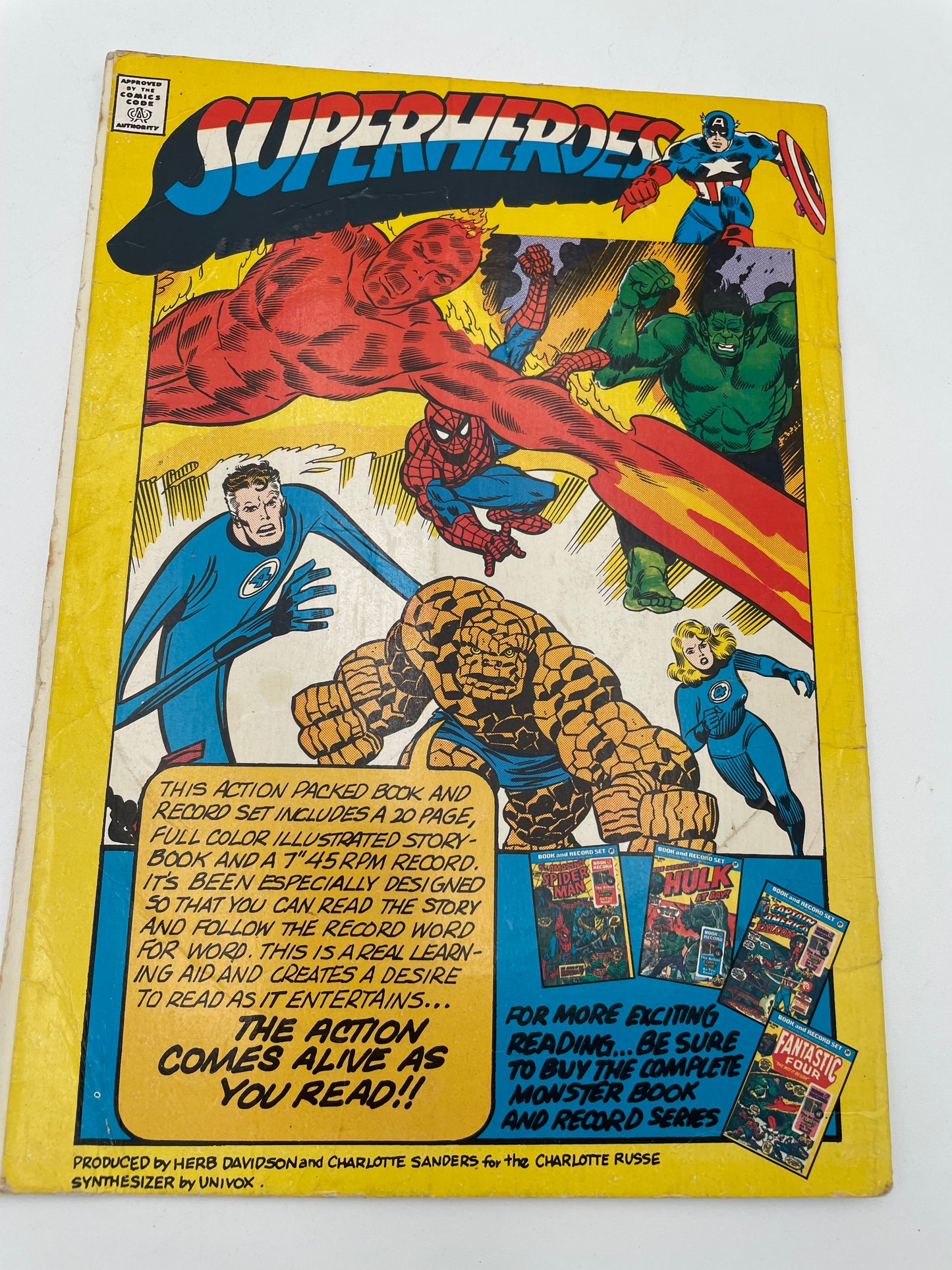 Marvel Comics - Captain America #3 - 1974 #102276
