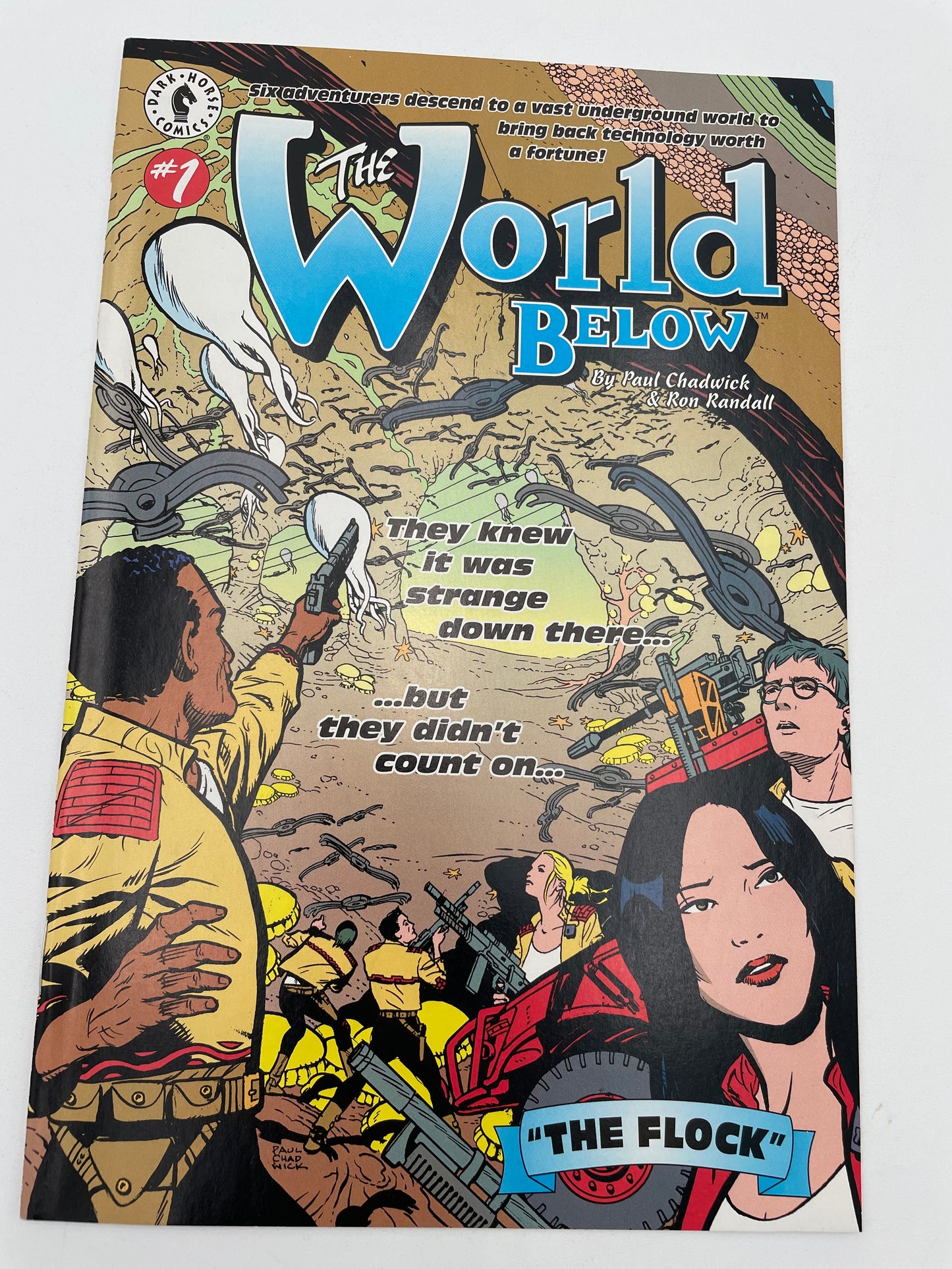 Dark Horse Comics - The World Below #1  March 1999 #102434