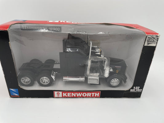 Kenworth - Long Hauler Semi 1:32 - 2002 #102704