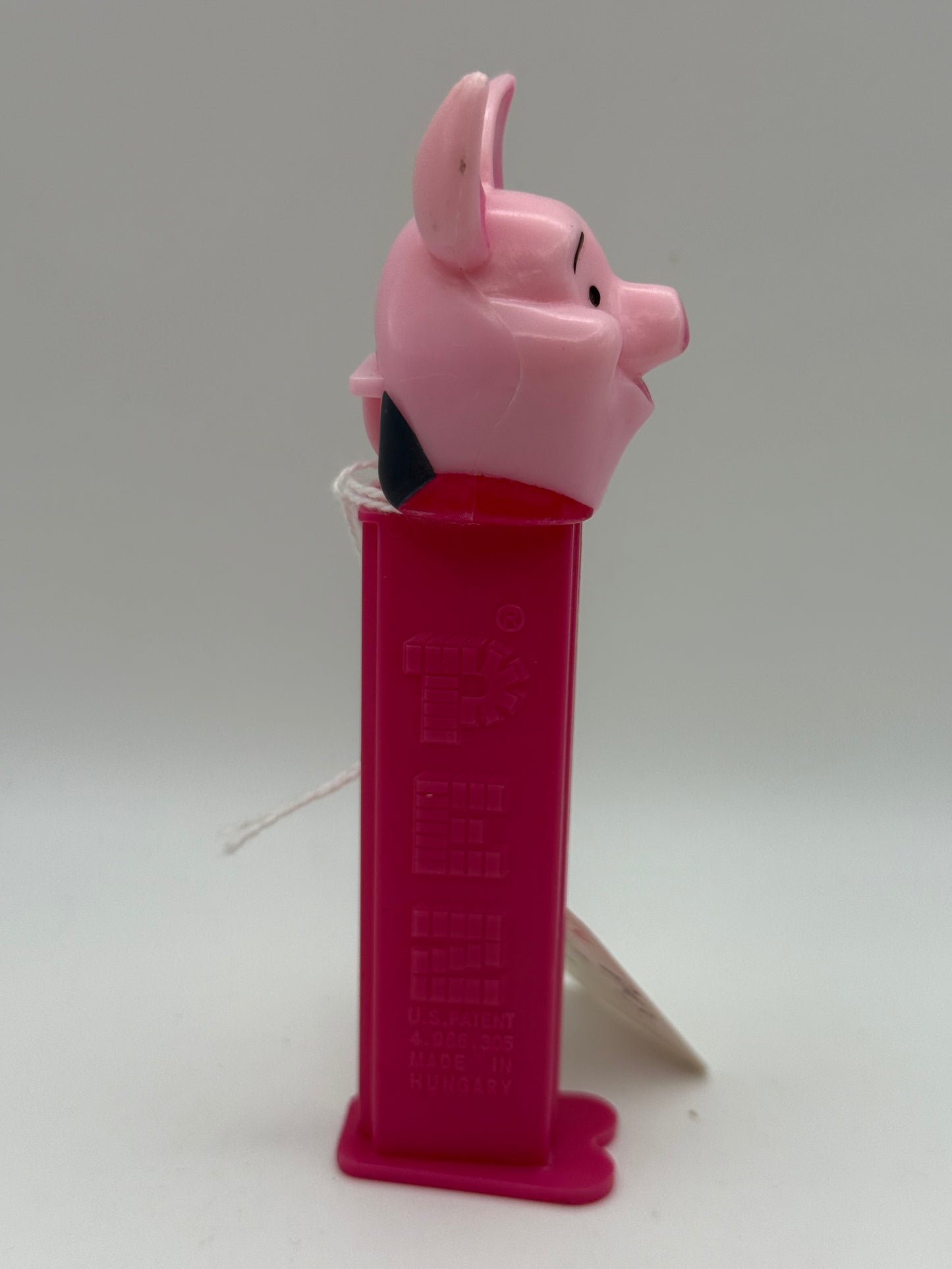 PEZ - Mfg Hungary - Pigglet #107529