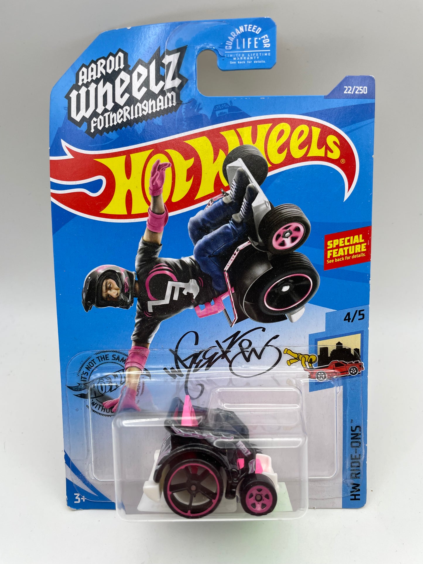 Hot Wheels - Ride Ons #22 4/5 Wheelie Chair Black/Pink 2020 #103221