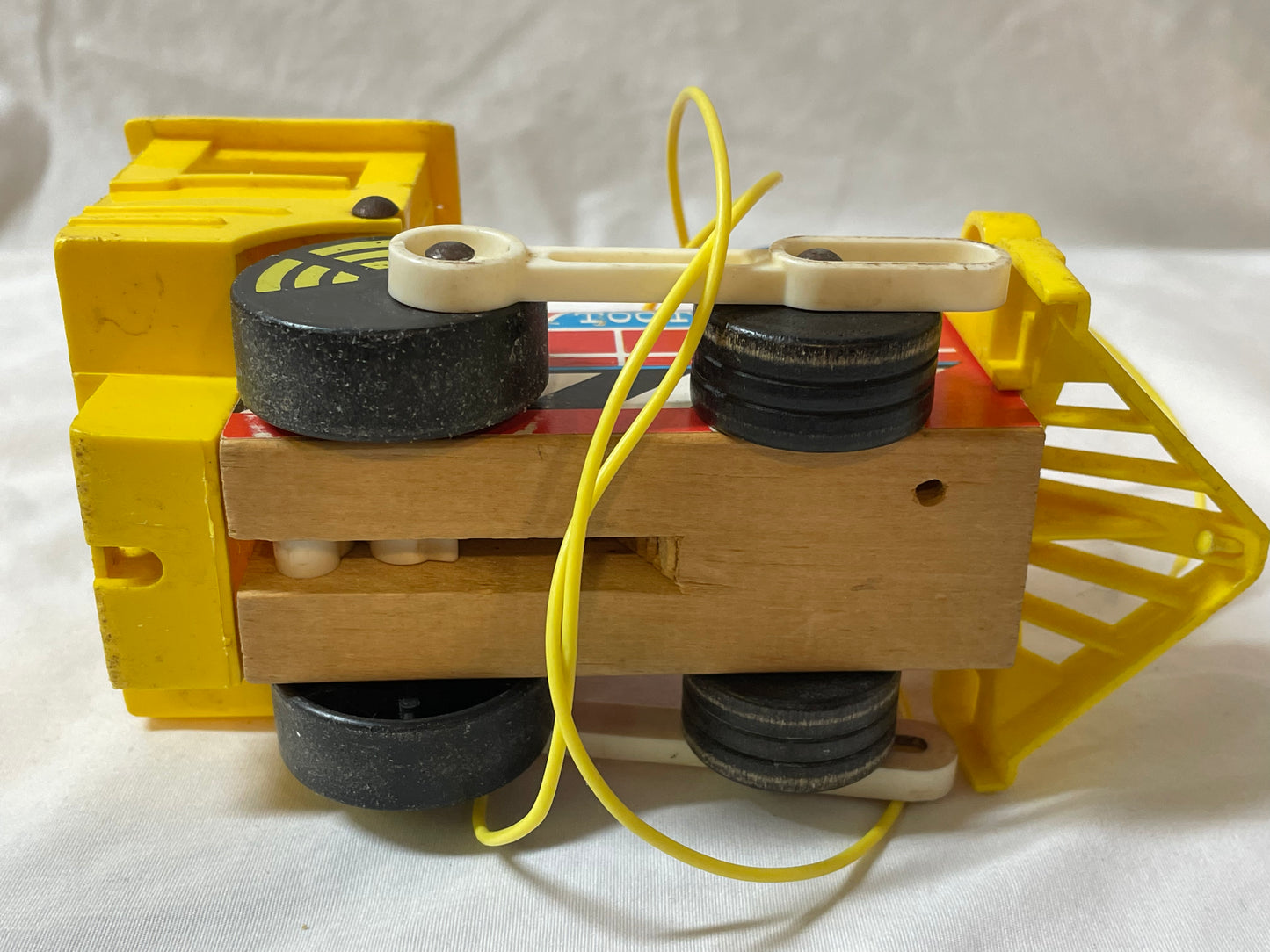 Fisher Price - Little People Toot Toot Train - 1964 #100181
