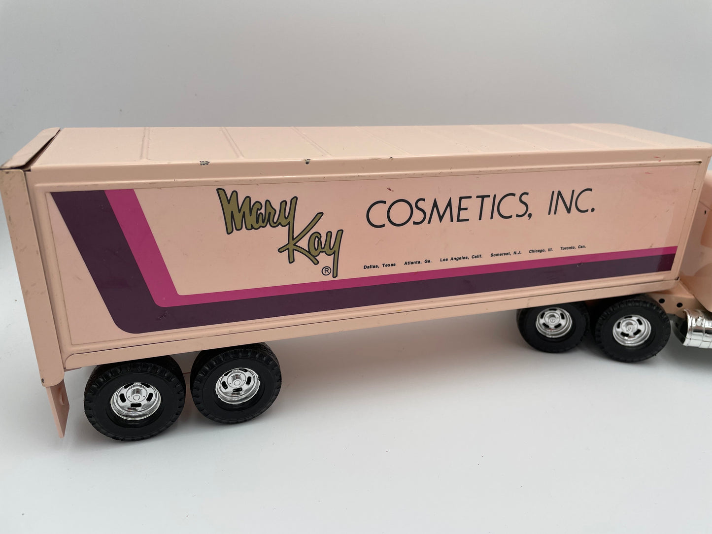 ERTL Co - Mary Kay Cosmetics Semi Truck 1984 #102460