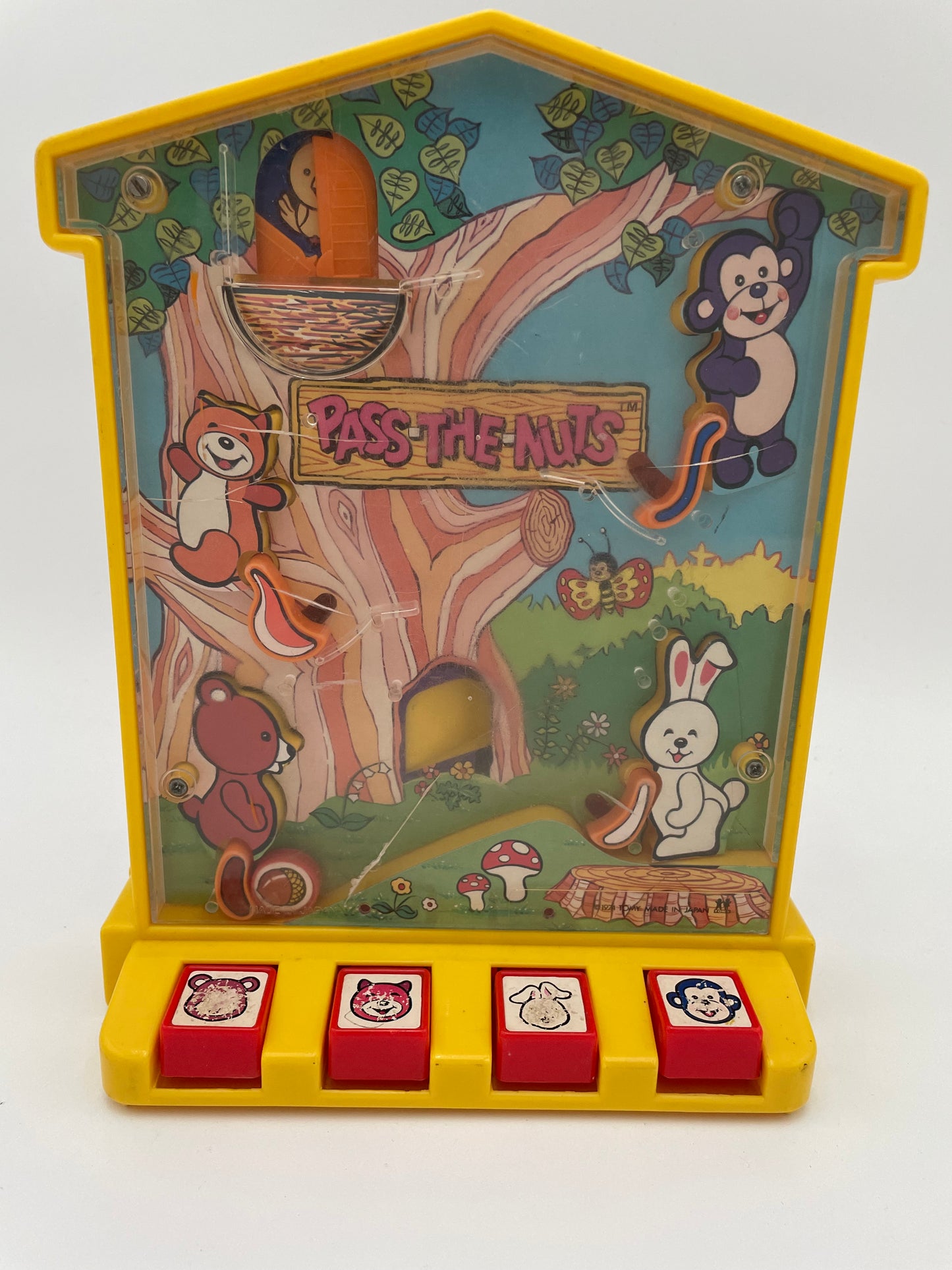 Pass the Nuts Vintage Flipper Game #101844