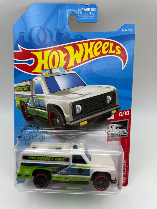 Hot Wheels - HW Rescue - #123 6/10 Rapid Responder Paramedic 2019 #103279