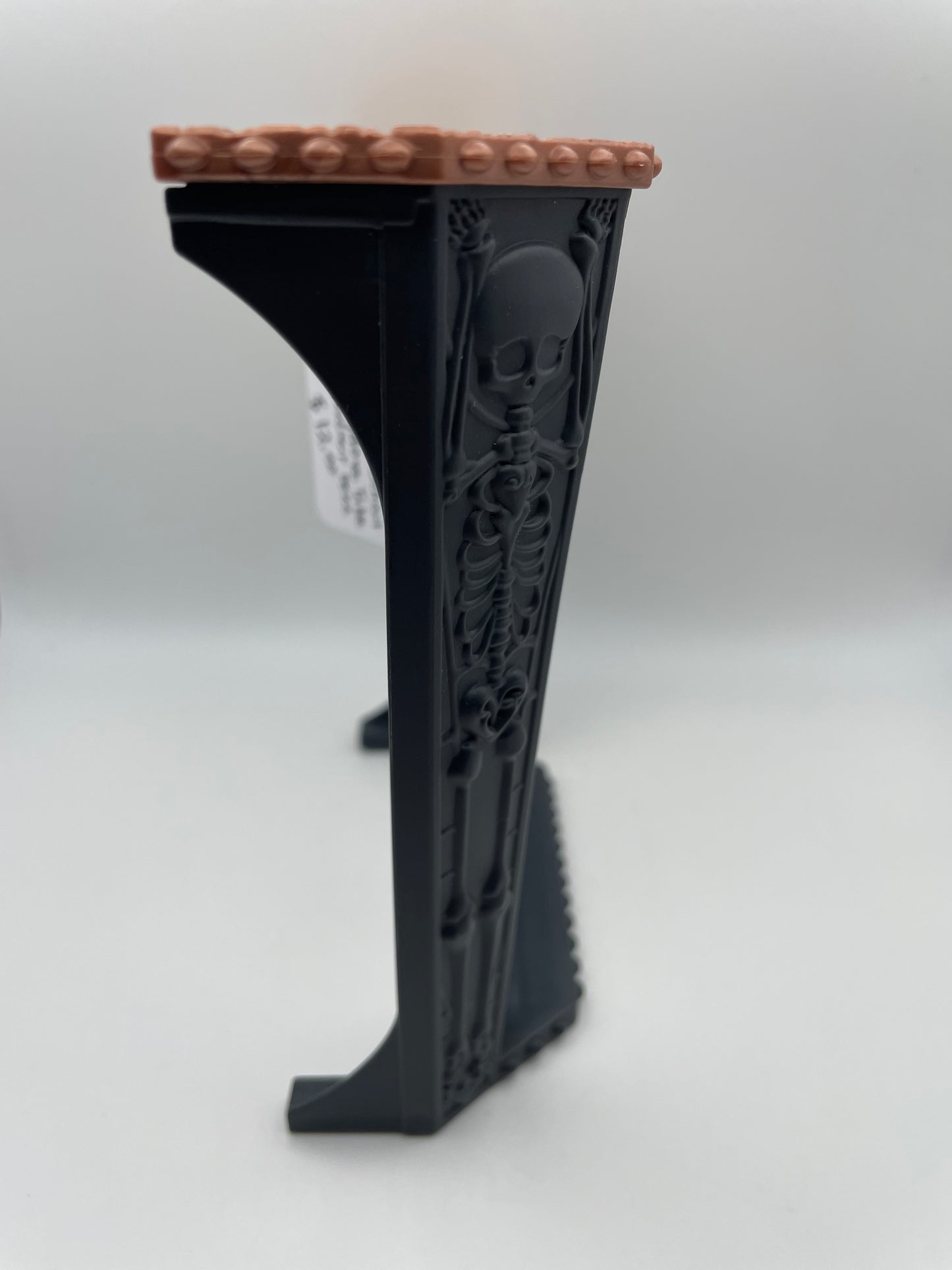 Monster High Deluxe School - Bronze / Black Table #103000