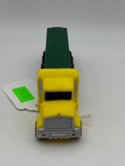 PEZ - Mfg China - Semi Green/Yellow 2004 #107550