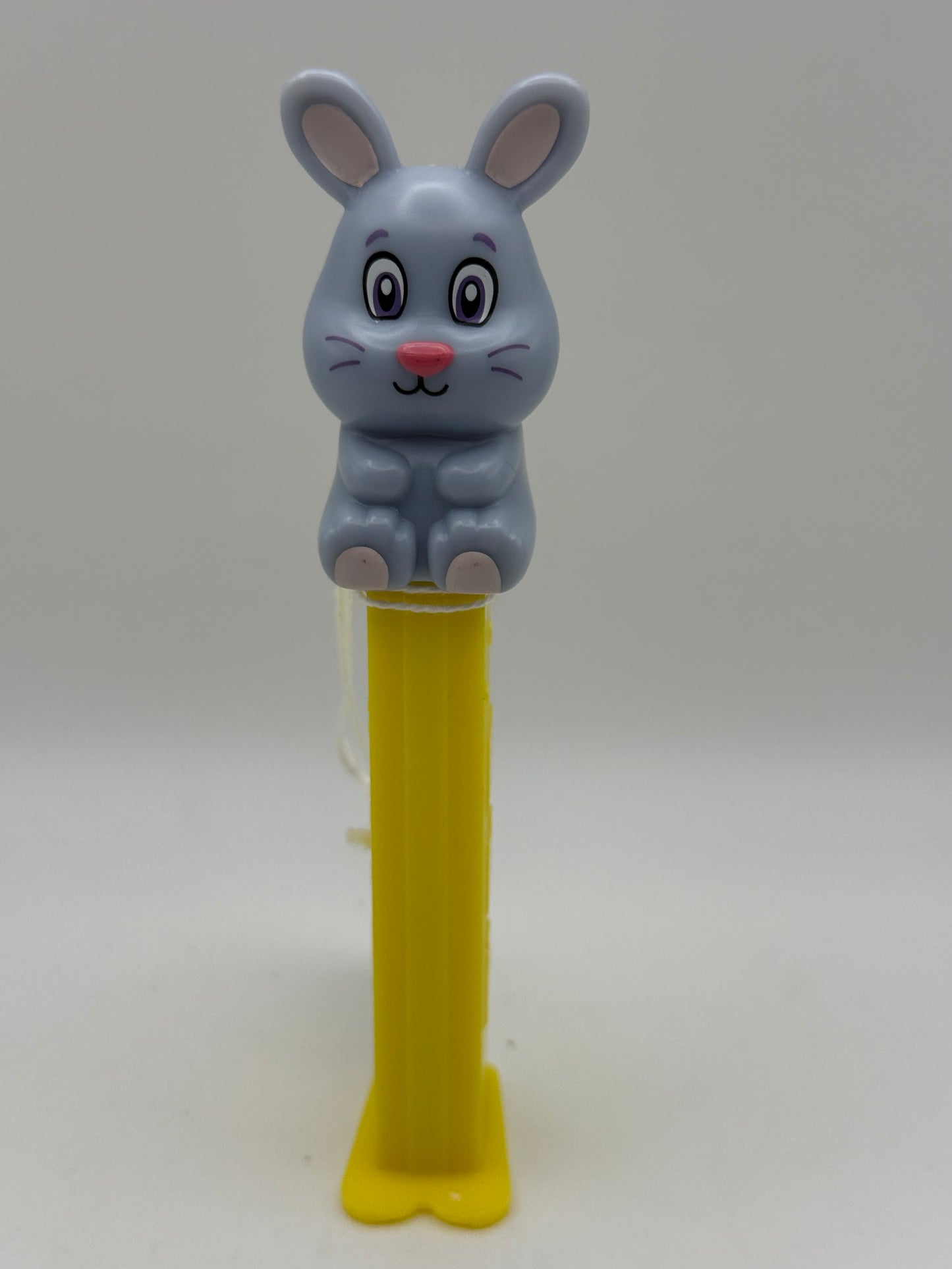 PEZ - Mfg China - Grey Bunny 2019 #107539