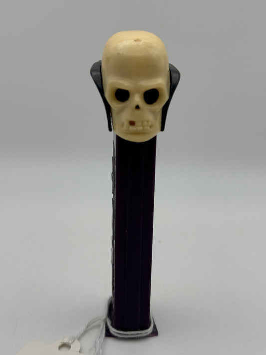 PEZ - Mfg Yugoslavia - Skull (No Tooth) 1970s #107533