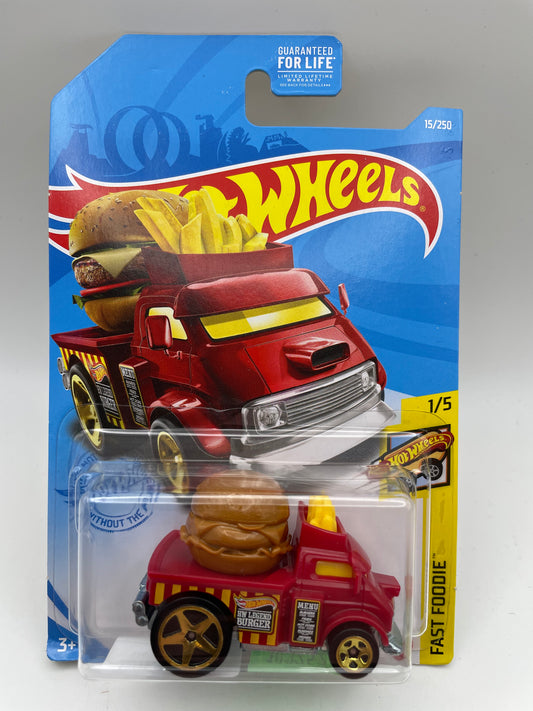 Hot Wheels - Fast Foodie #15 1/5 Buns of Steel Red 2021 #103252