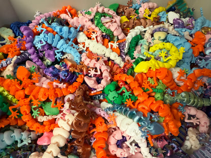 Small Resin / 3D Print - Articulated  - Geckos - Assorted Styles & Colors #107217