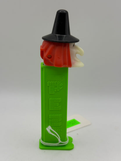 PEZ - Mfg Slovenia - Glow in the Dark Witch 1971 #107537