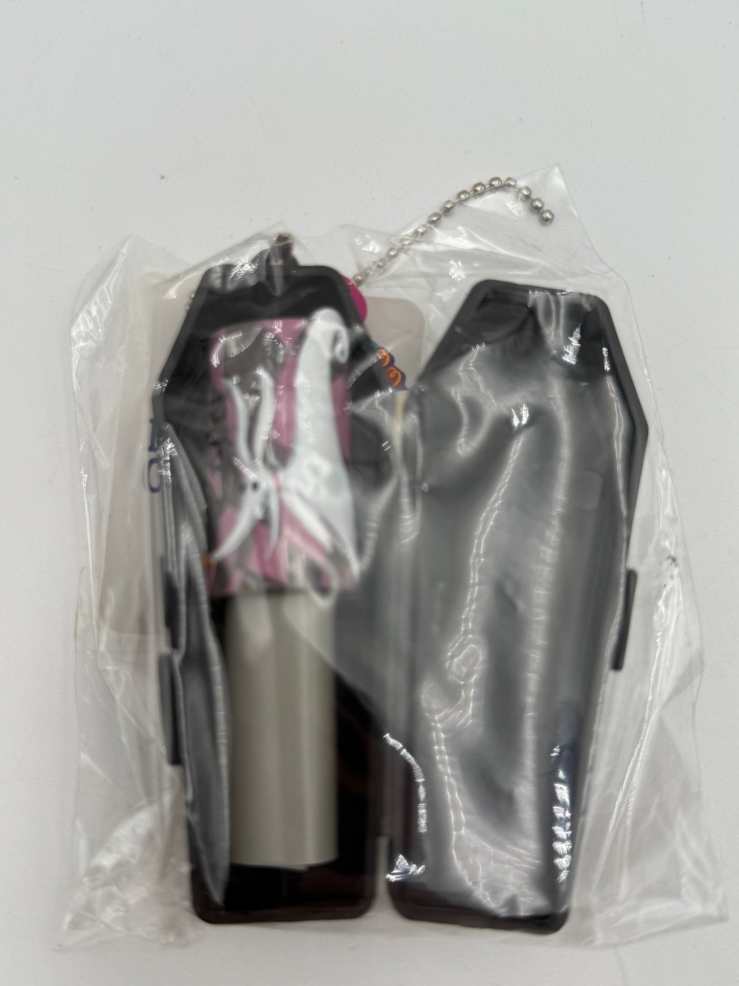 Nightmare Before Christmas - Paper Stamp Holder Coffin Keychain - Zero 1990s #105401