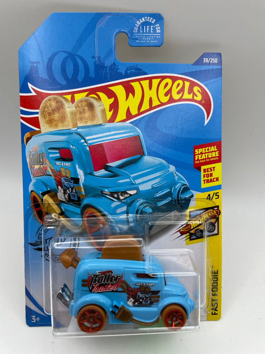 Hot Wheels - Fast Foodie #39 4/5 Roller Toaster Blue 2020 #103251