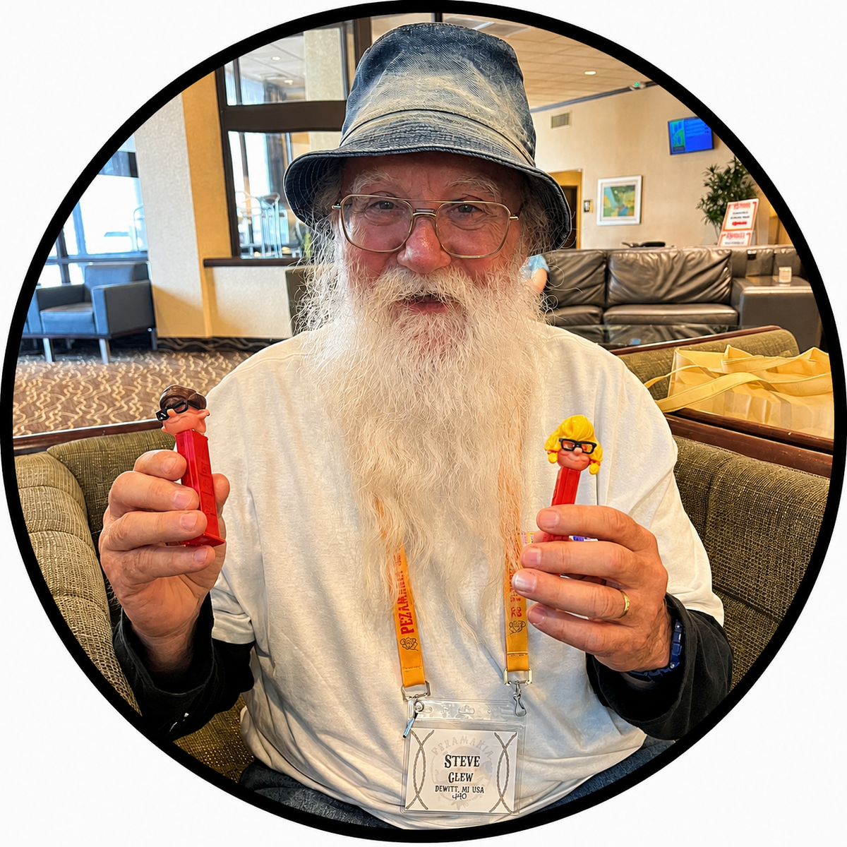 Button - The PEZ Outlaw - Steve Holding PEZ #108182