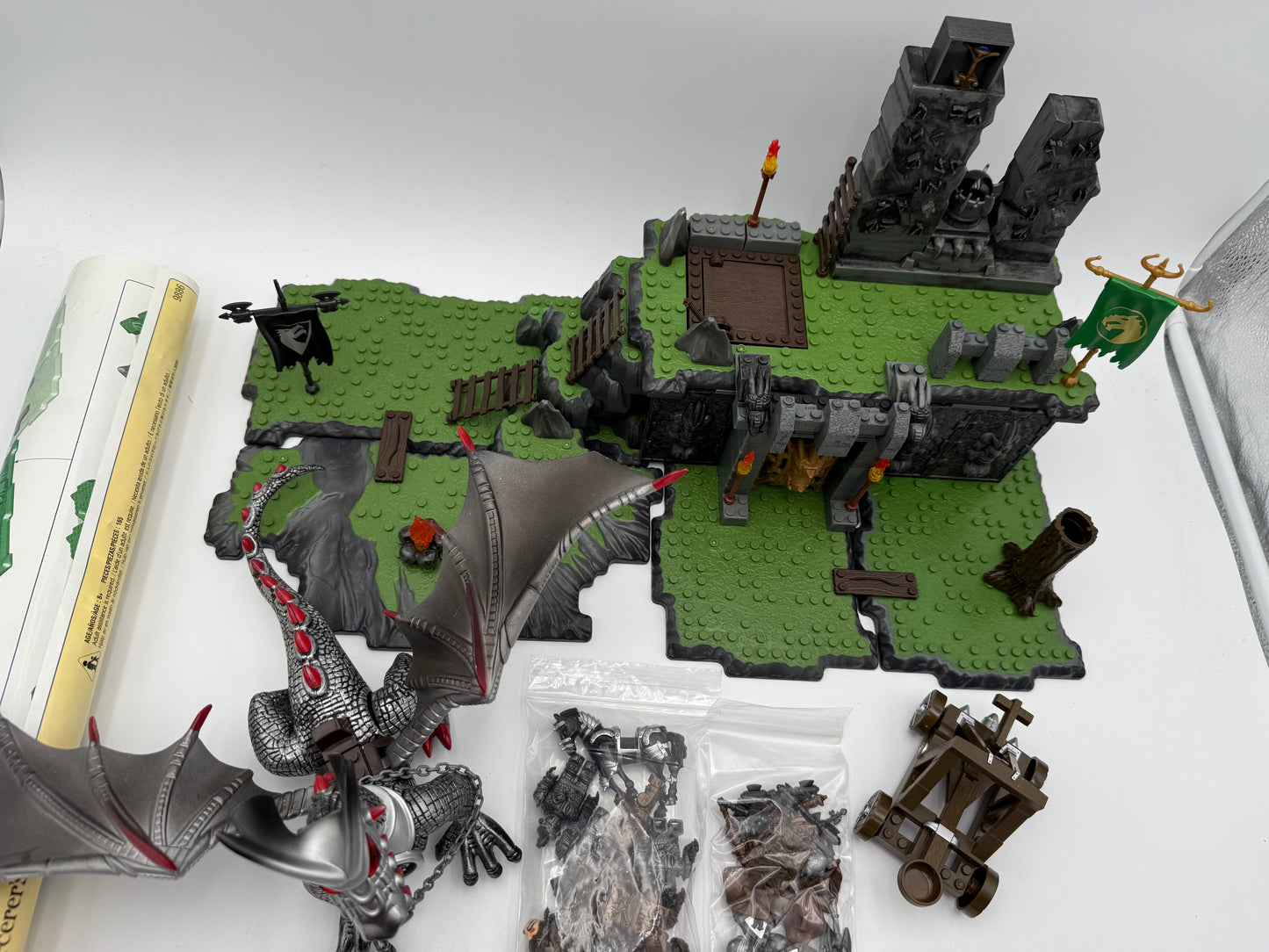 Mega Bloks - Dragons - Sorceress Lair 9886 - 2002 #104945