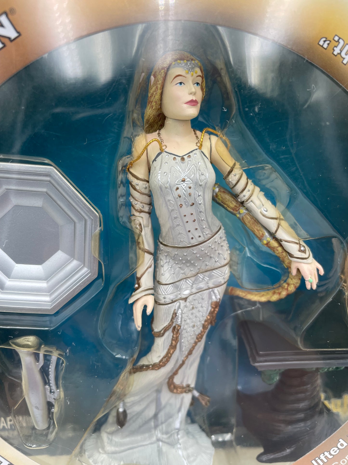 Lord of the Rings - JRR Tolkien’s -  Galadriel An Elven Queen 2000 #104816