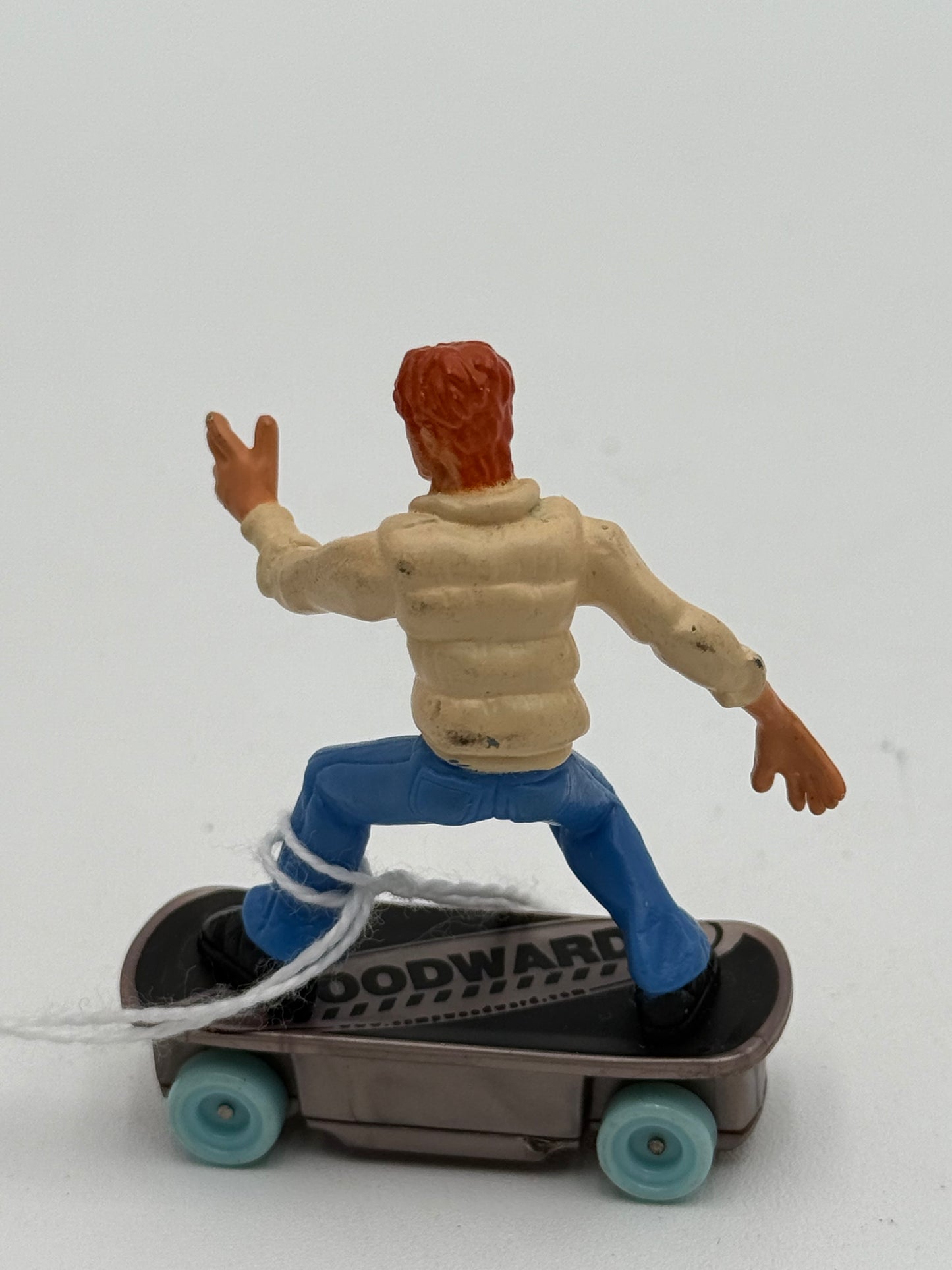 Hot Wheels - Woodward Skateboard - Magnetic Skate Freak - Beige Coat 2006 #105263