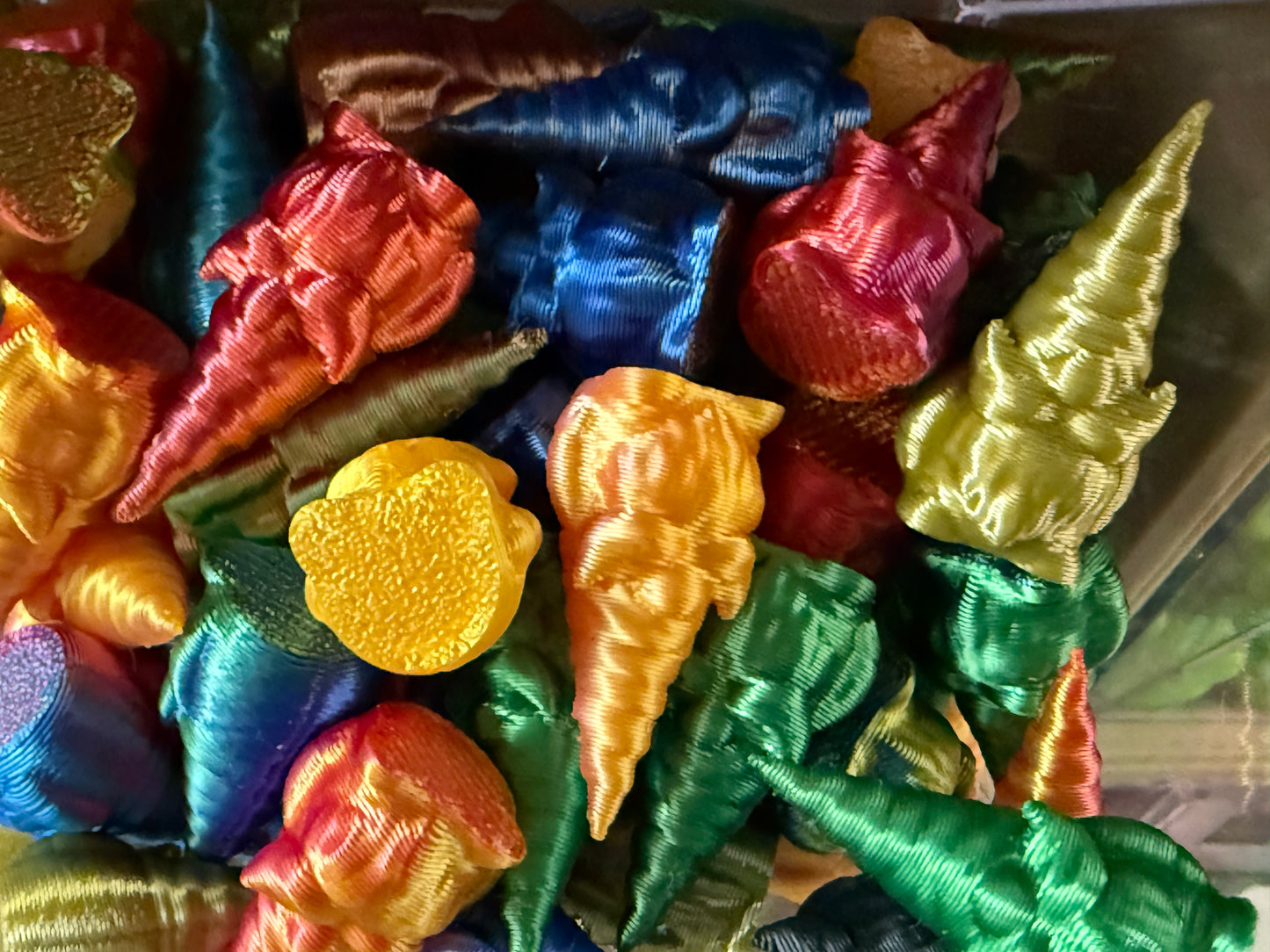 Mini Resin / 3D Print - Gnomes - Rainbow Assorted #106705