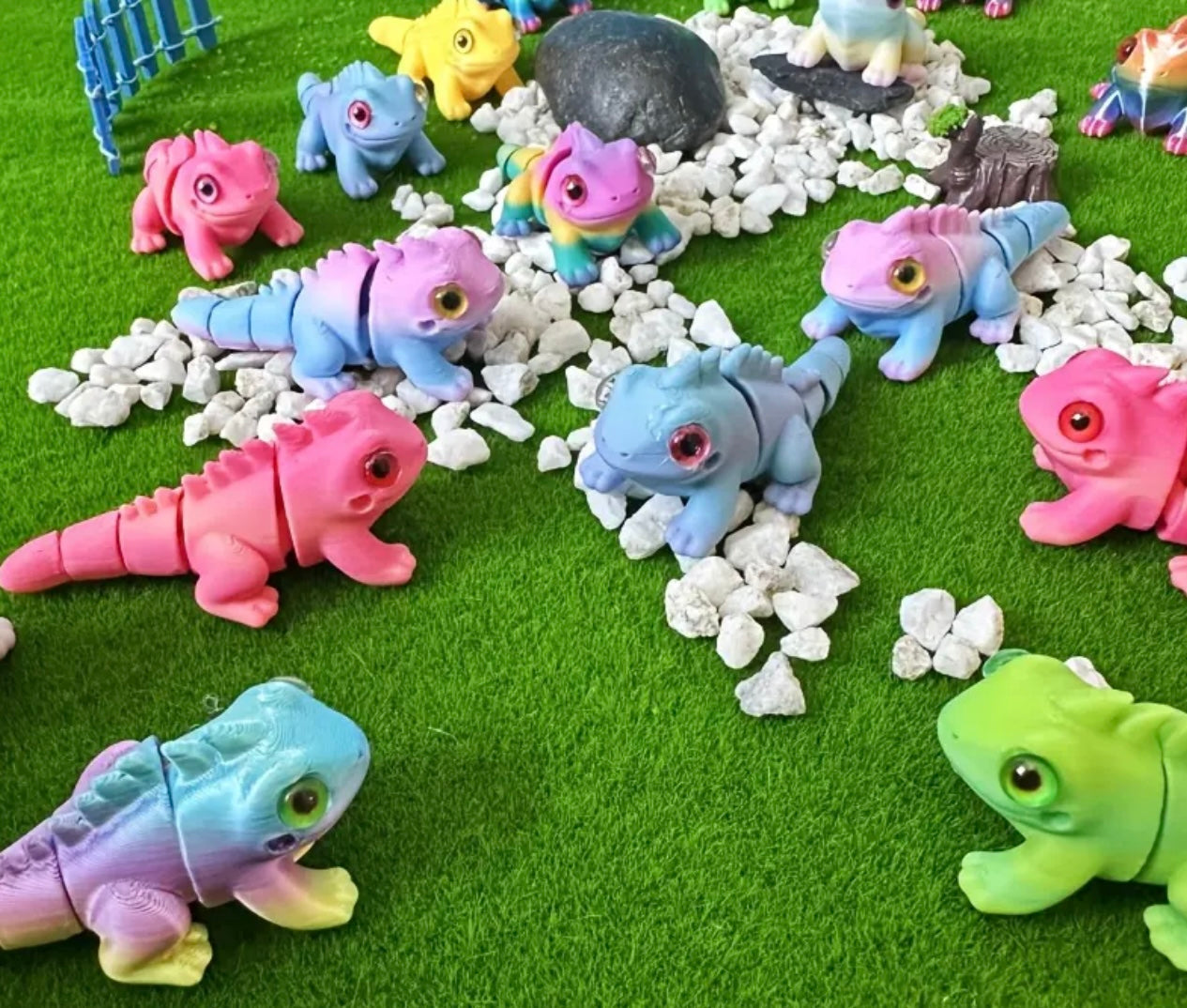 Small Resin / 3D Print - Articulated  - Iguanas - Assorted Colors #107219