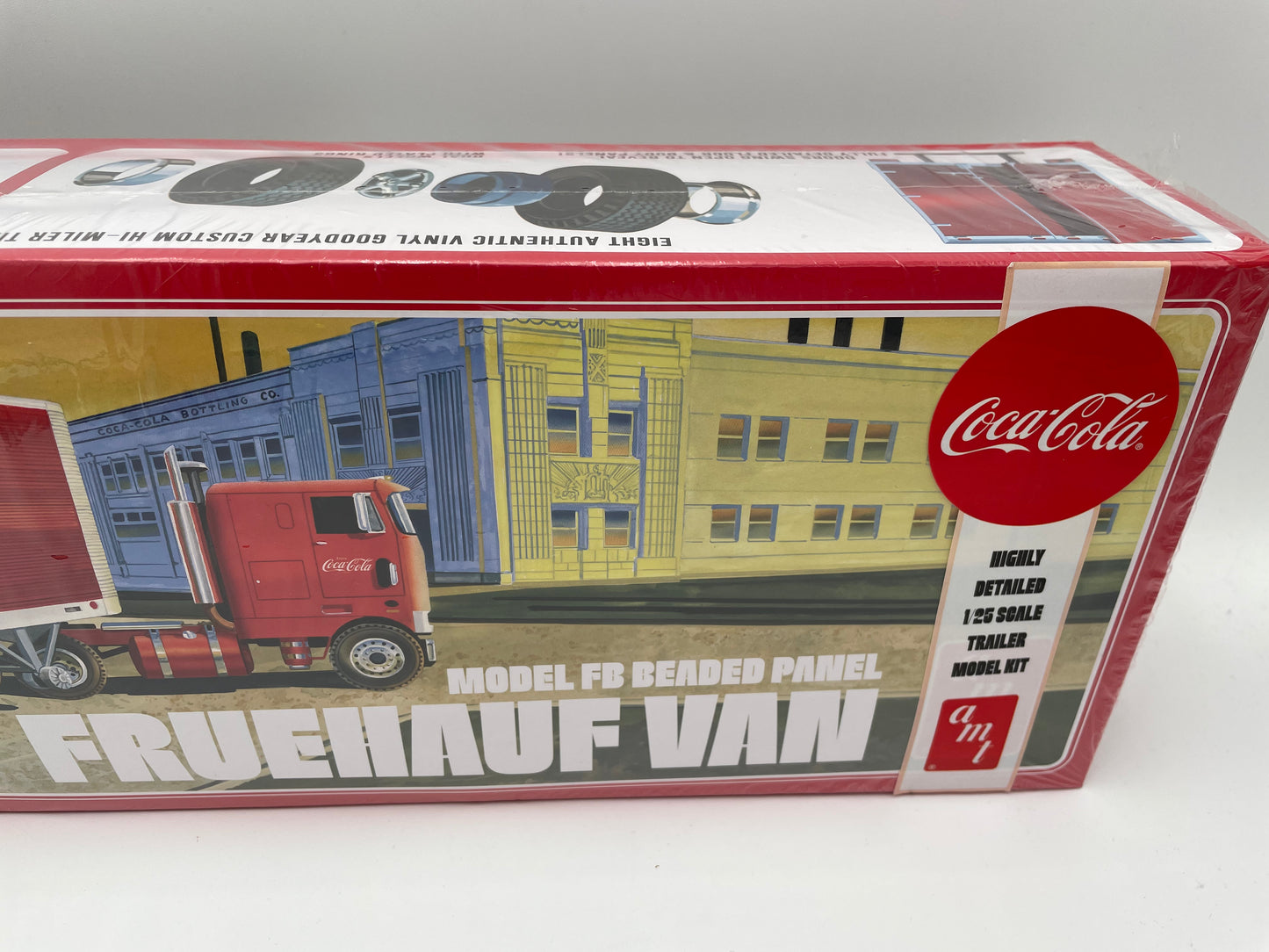 AMT - Coca Cola Semi Model Kit 2018 #102499 – Bird n’ Squirrel