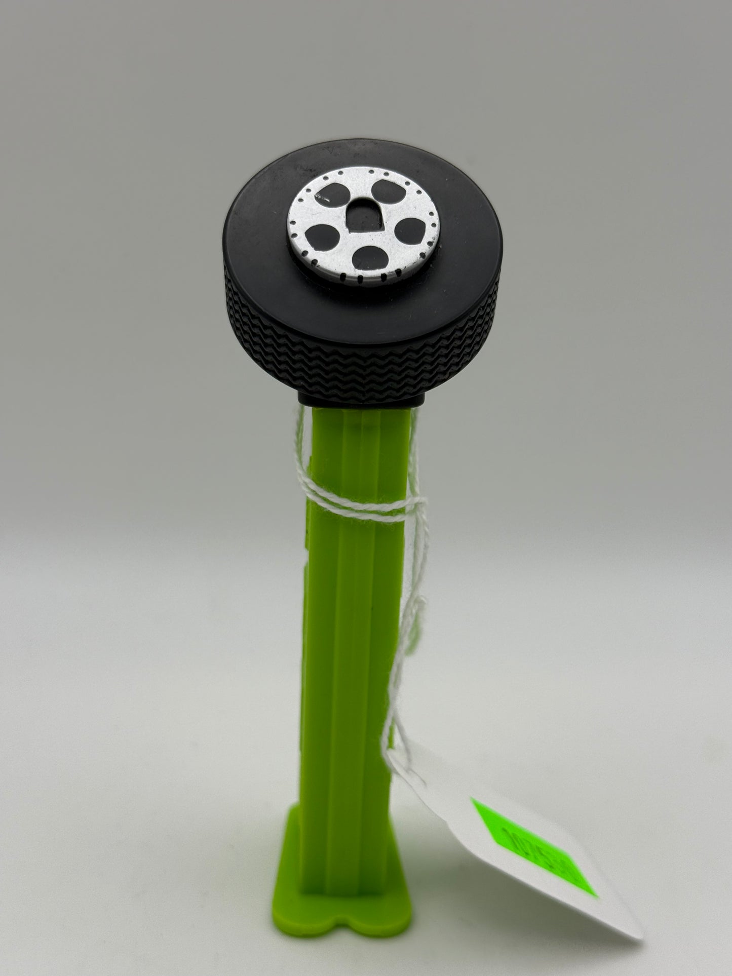 PEZ - Mfg China - Tire Lime Green Base #107530