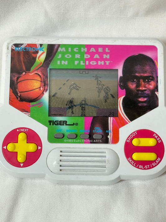 Michael Jordan in Flight Game 1988 #100073
