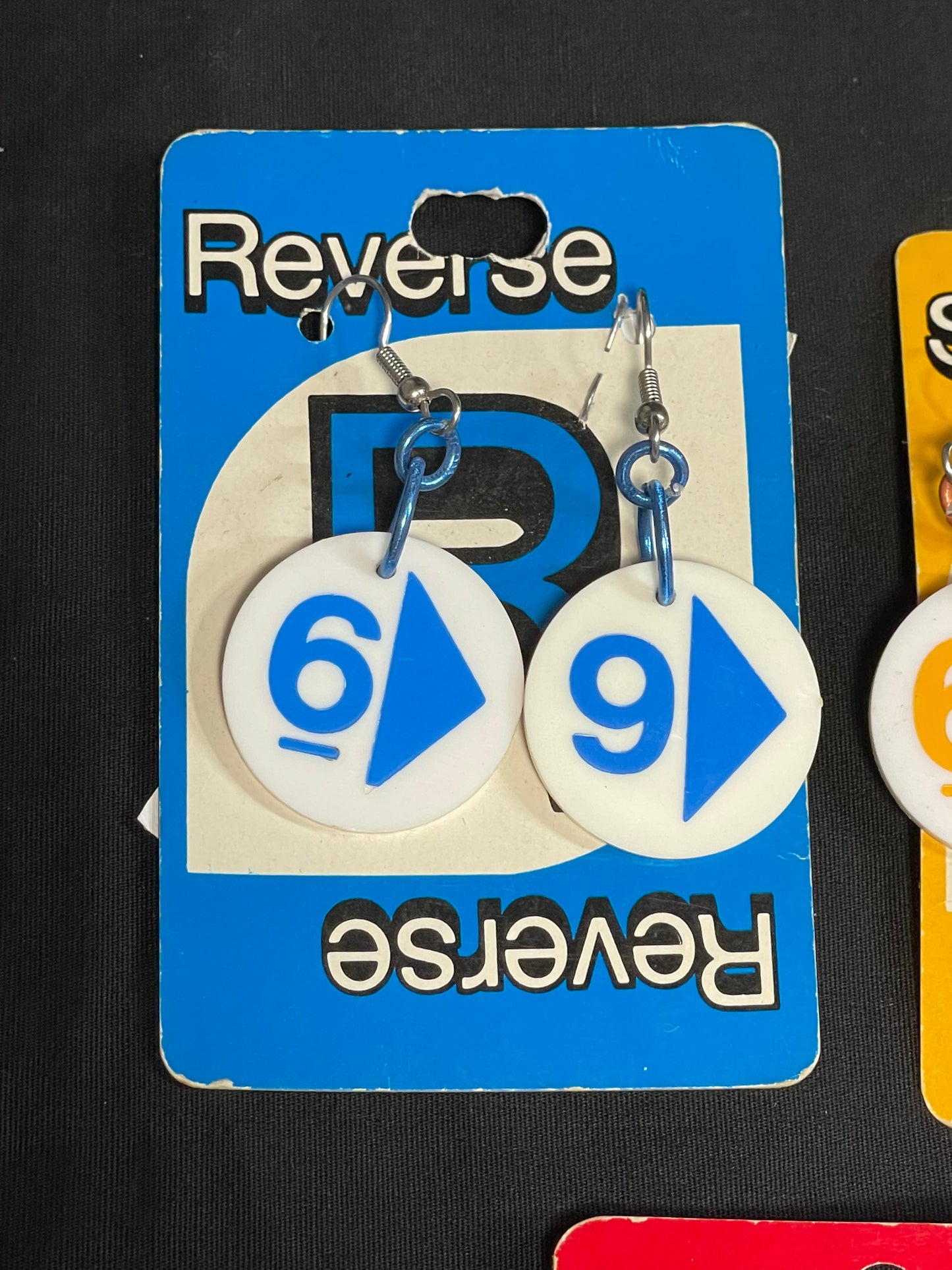 UNO Earrings “69”